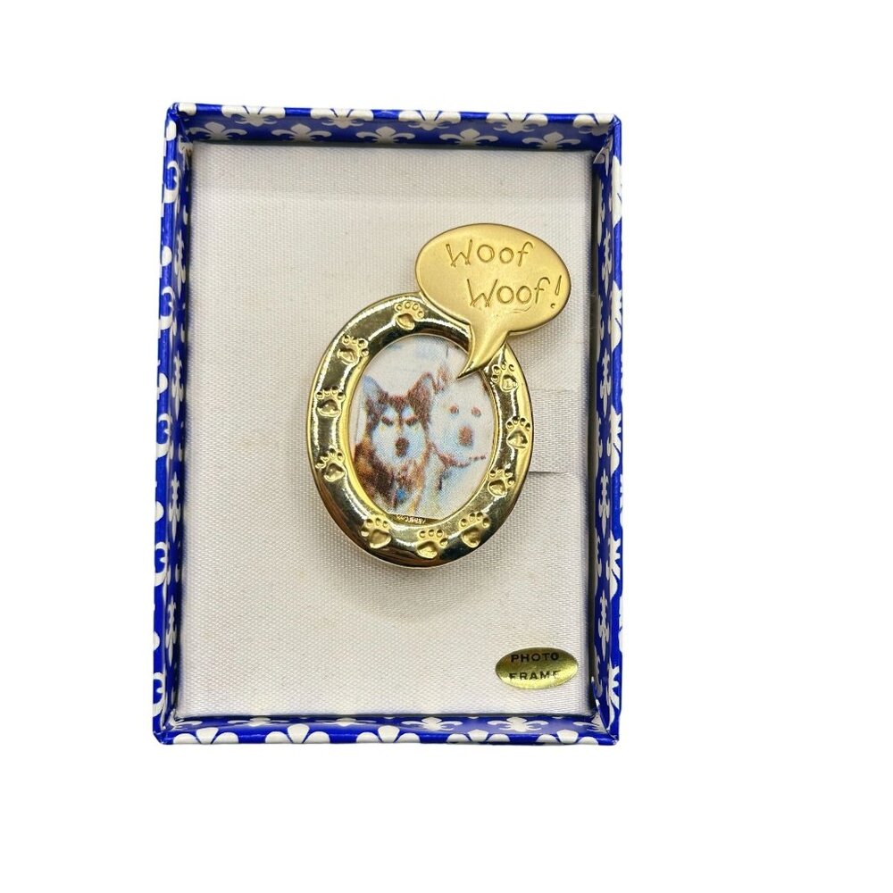 JJ Brooch Woof Woof Dog Photo Frame Brooch Display Picture Holder Pin Gold Tone